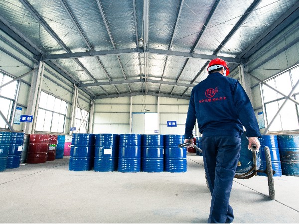 聚氨酯注漿液有毒嗎？使用前了解聚氨酯注漿液的安全性